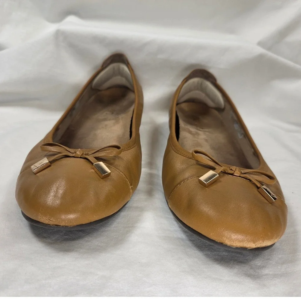 Vionic Tan Brown Leather Ballet Flats Shoes Bow Women's US size 8 25 CM Fair